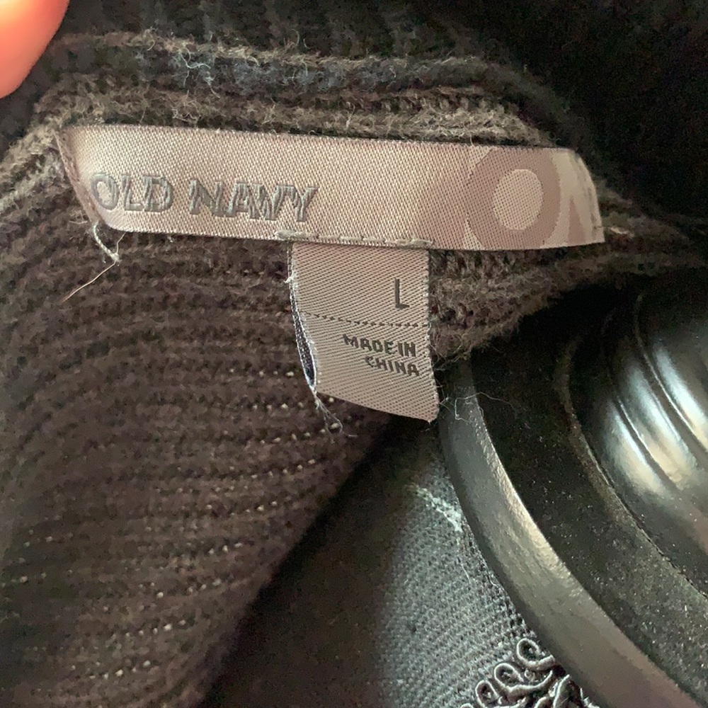 Old Navy Men’s Cardigan - Picture 10 of 10